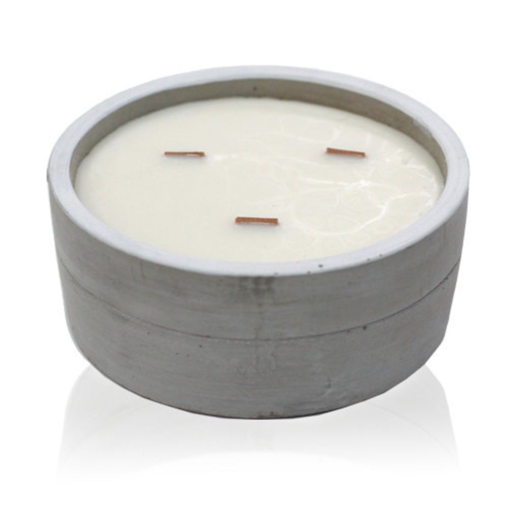 Large round candle