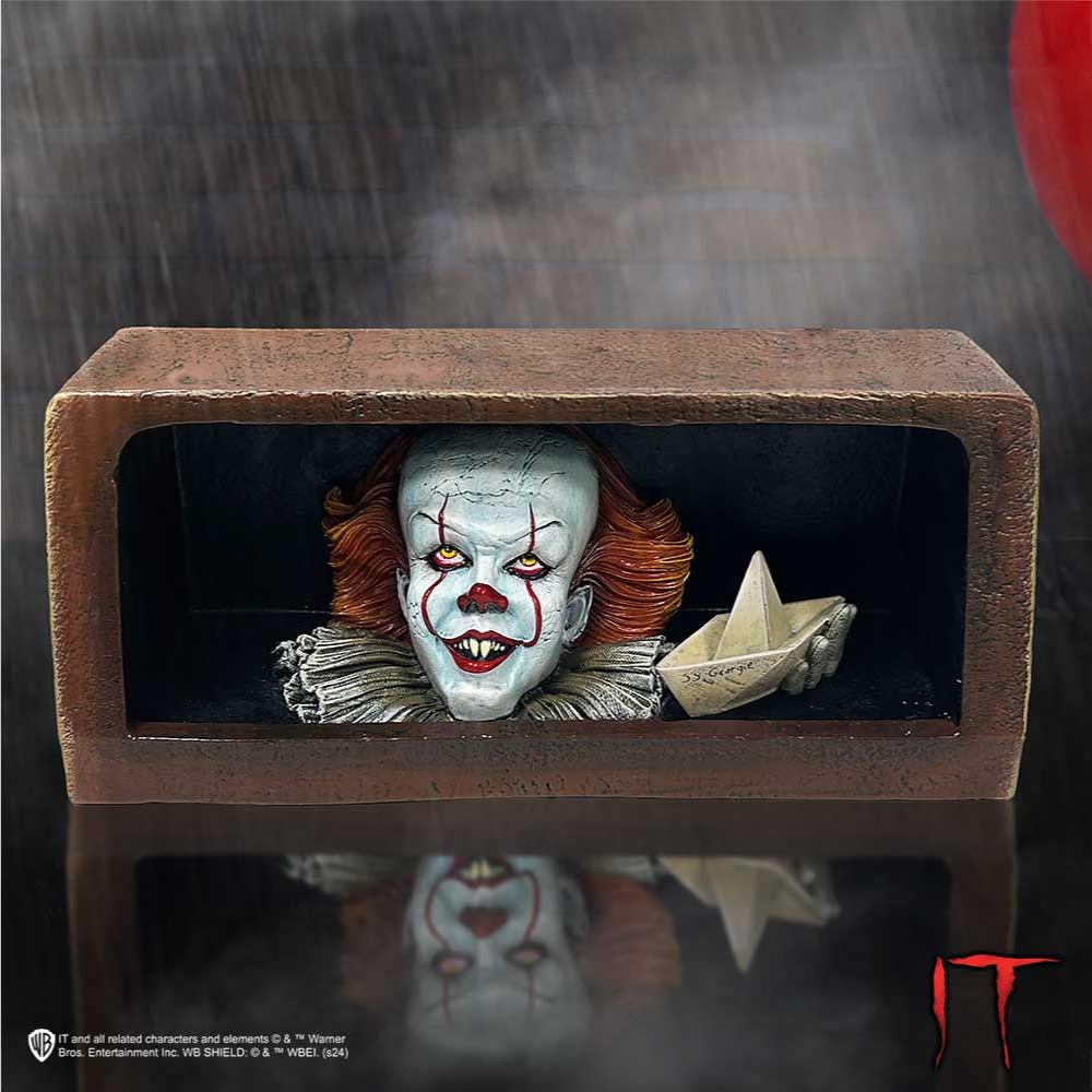 IT! Pennywise Drain Figurine