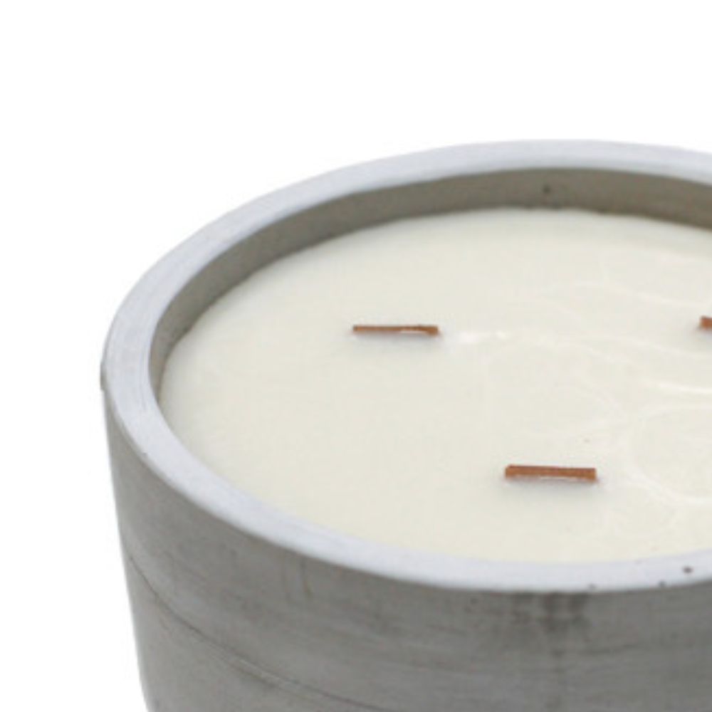 Large round candle