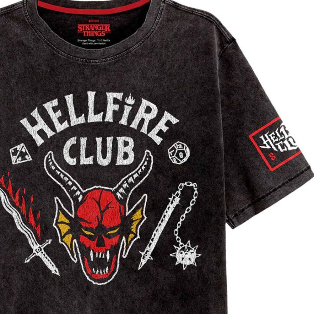 Stranger Things 4 - Hellfire Club Crest - Acid Wash T-Shirt