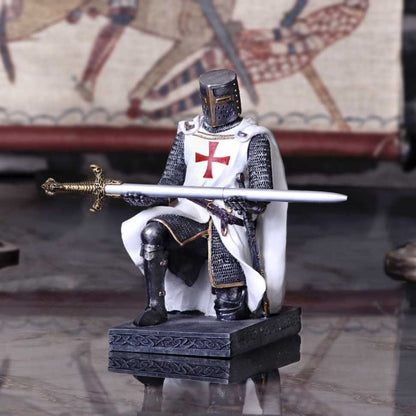 Knight's Oath Pen Holder