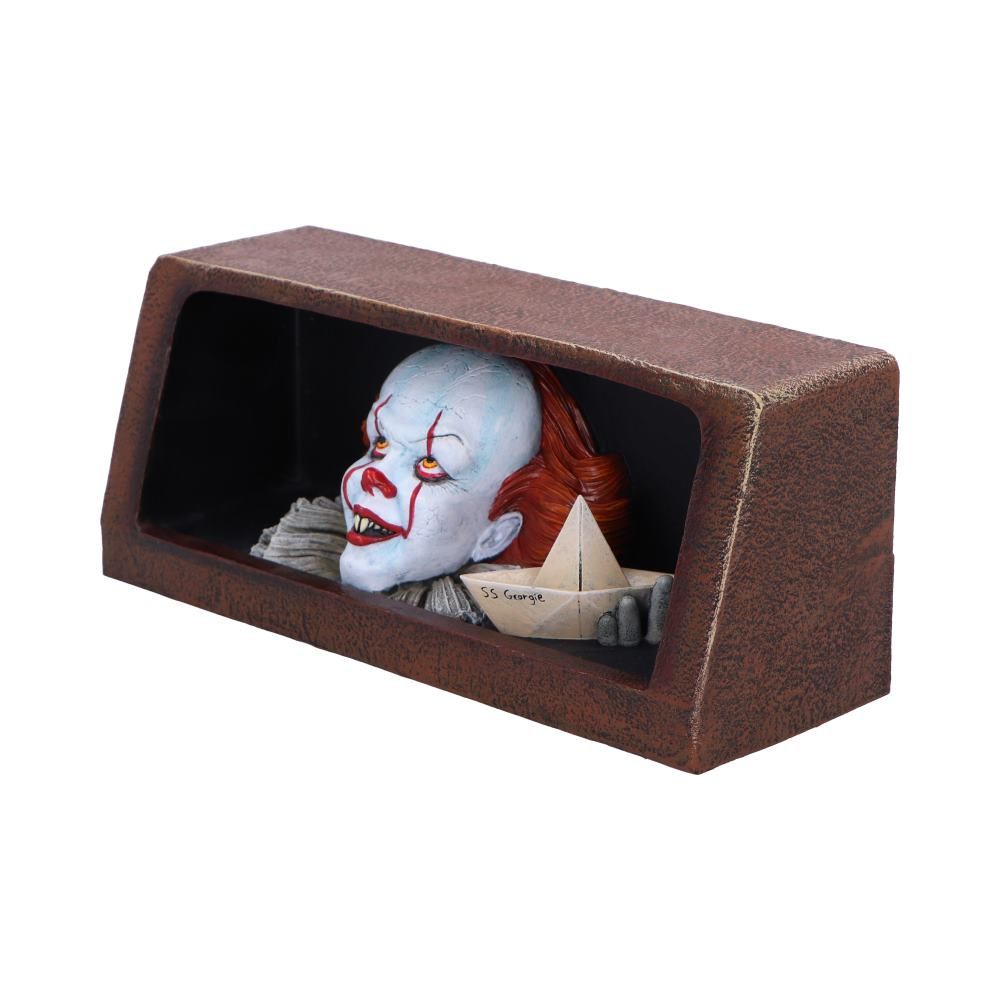 IT! Pennywise Drain Figurine